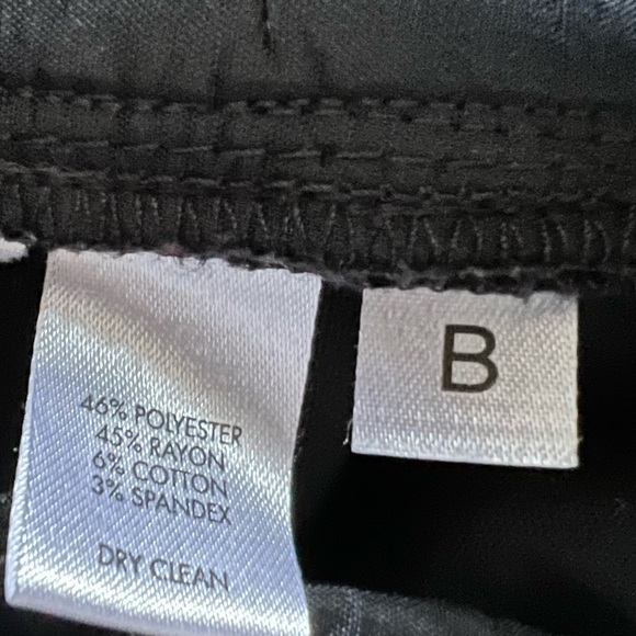 Ann Taylor LOFT Black High Rise Julie Flared Trouser Pant, 6 Petite. - Picture 7 of 9